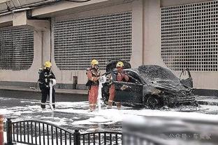 亚洲杯-沙特2-0九人吉尔吉斯斯坦 沙特两连胜提前一轮出线